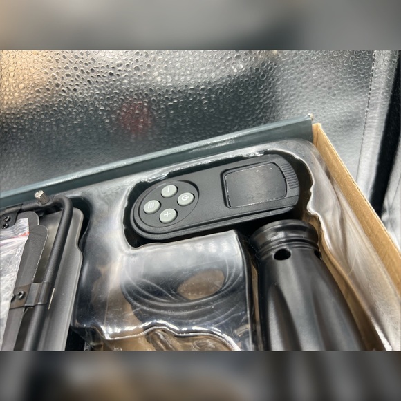 ProMaster Professional LED Light Kit - Picture 3 of 5